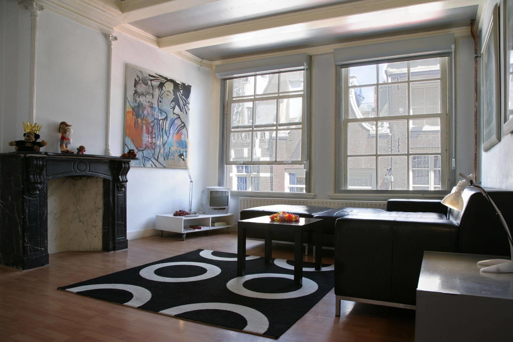 Ultraviolet Studios Amsterdam Ngoại thất bức ảnh
